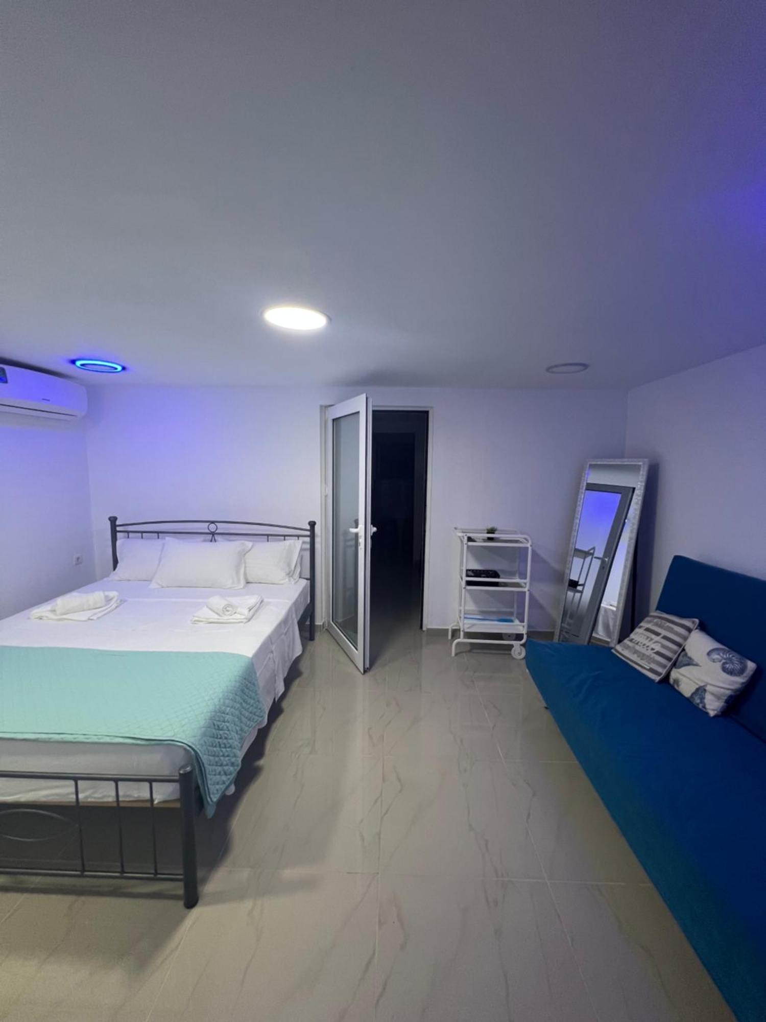 Aronis Spyros Panoramic Seaview Apartments Longós Zimmer foto